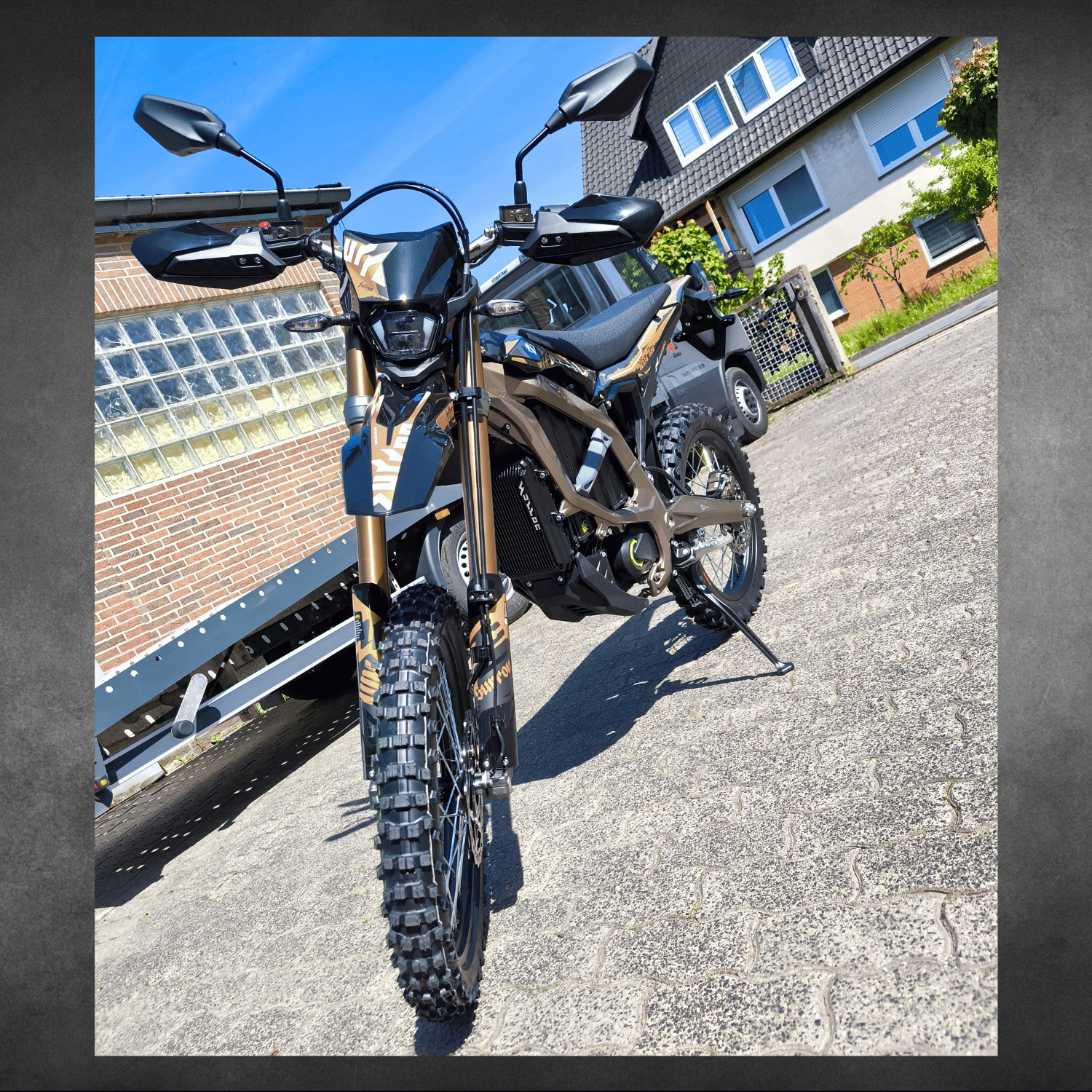 SurRon Ultra Bee 2025